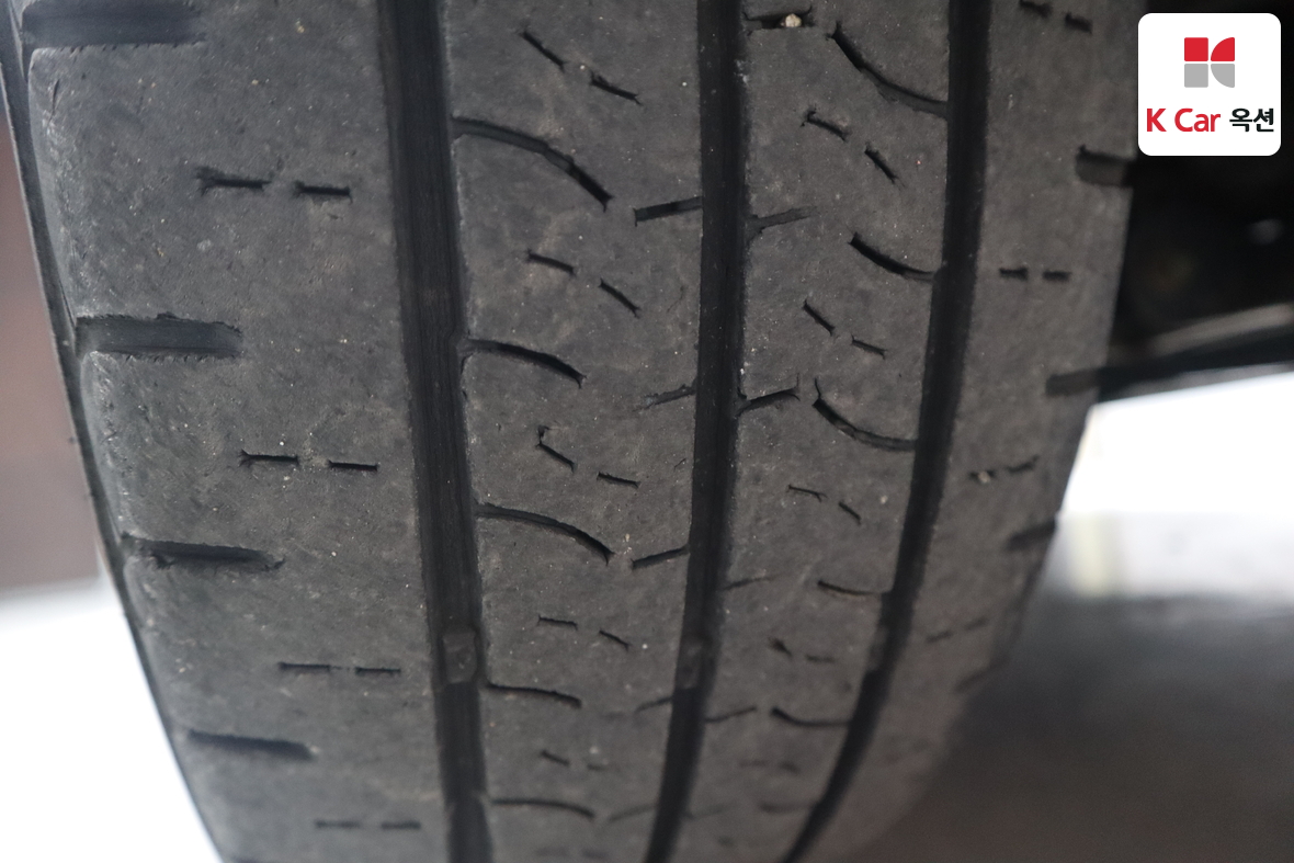 Hyundai Grand Starex 2014 - Image 28