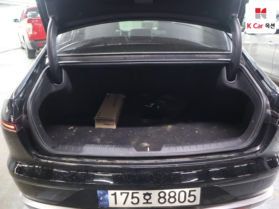 Hyundai Grandeur - 27