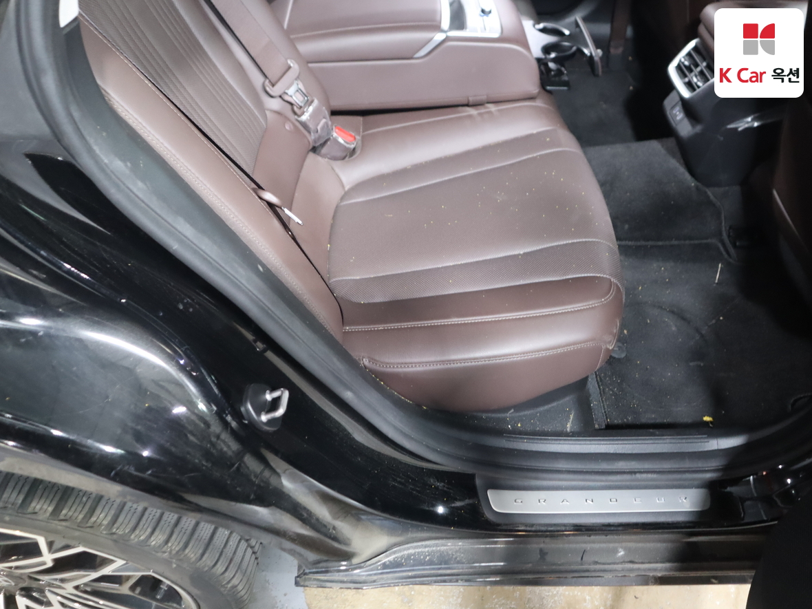 Hyundai Grandeur - 30