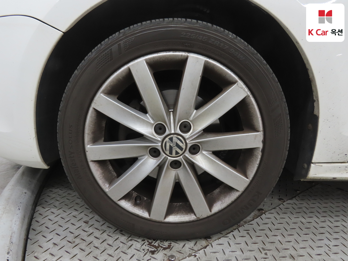 Volkswagen Jetta - 45