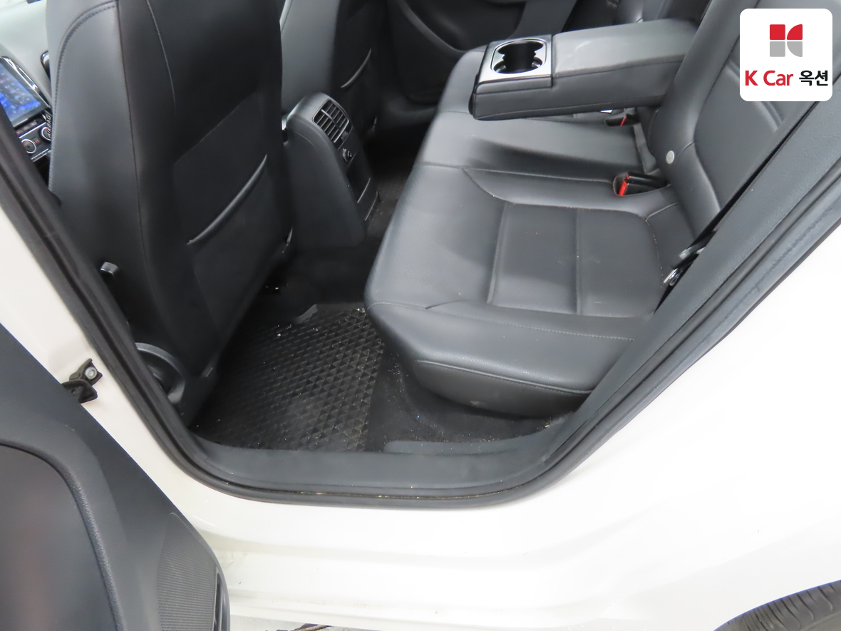 Volkswagen Jetta - 25