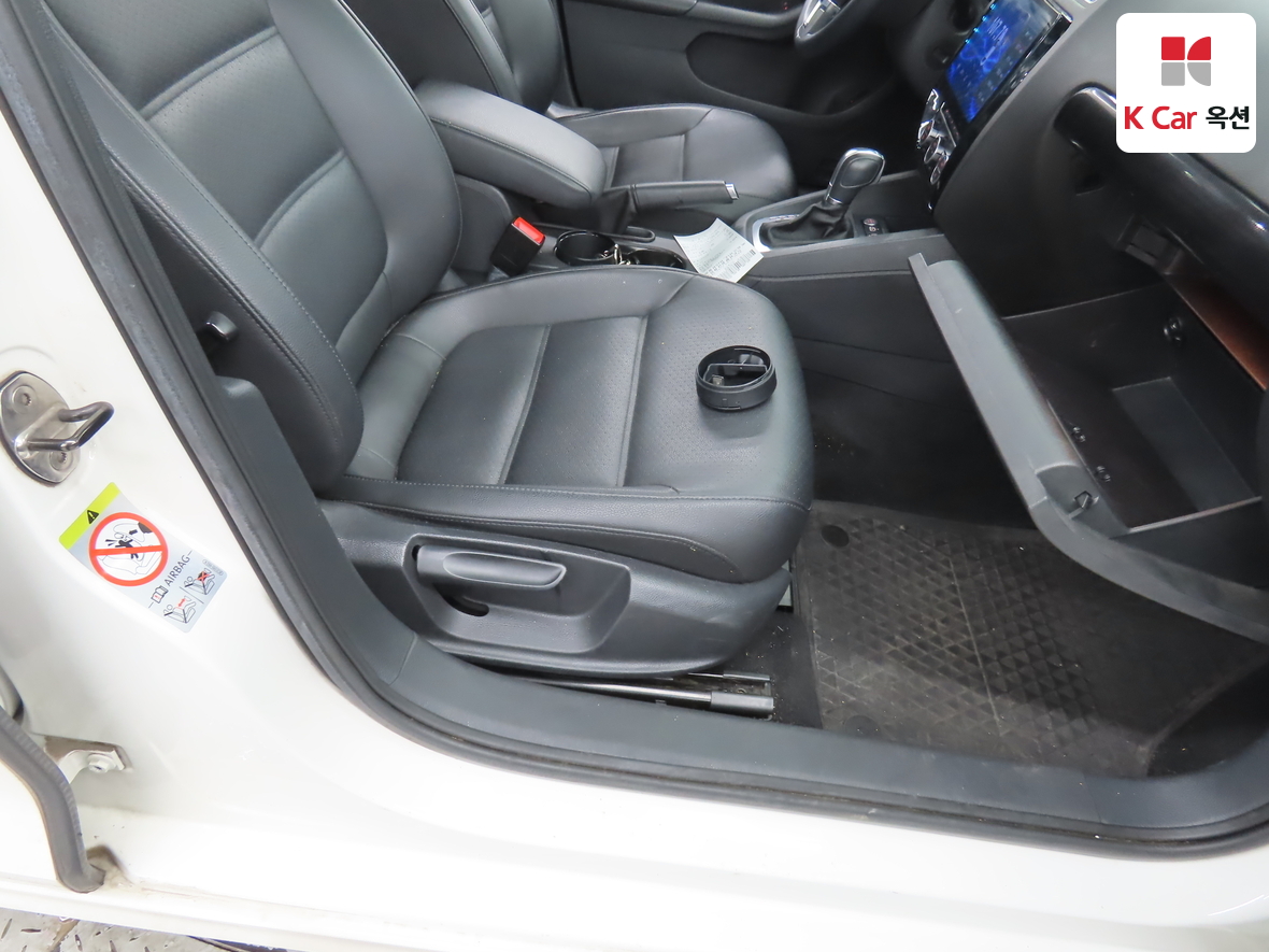 Volkswagen Jetta - 31
