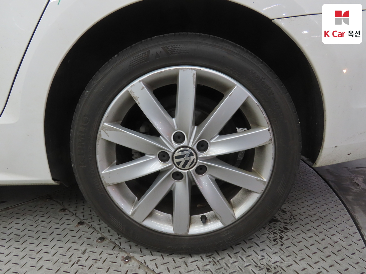 Volkswagen Jetta - 44
