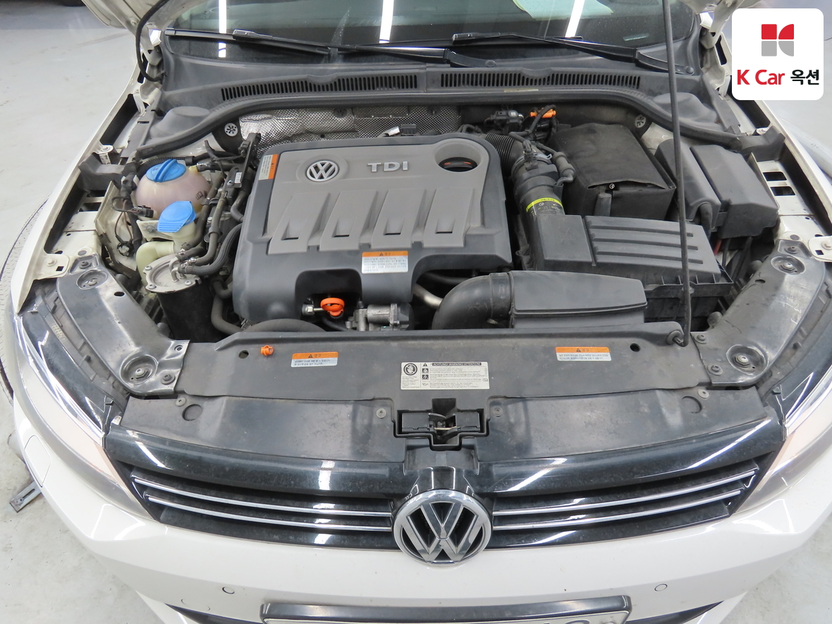 Volkswagen Jetta - 34