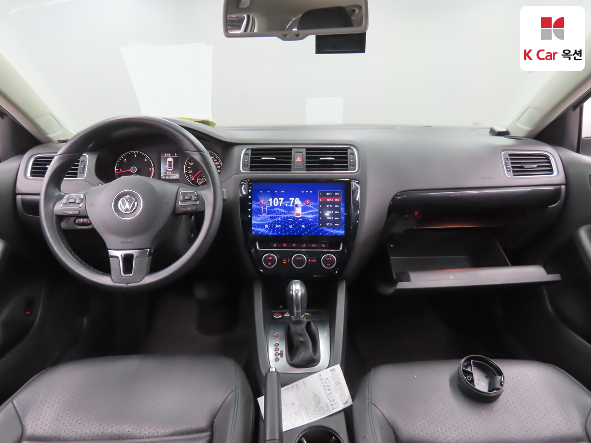 Volkswagen Jetta - 3
