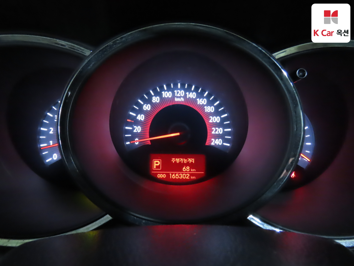 كيا سورينتو 2011 - صورة 5