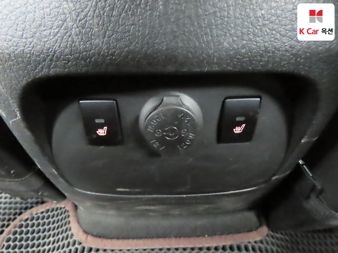 كيا سورينتو 2011 - صورة 27