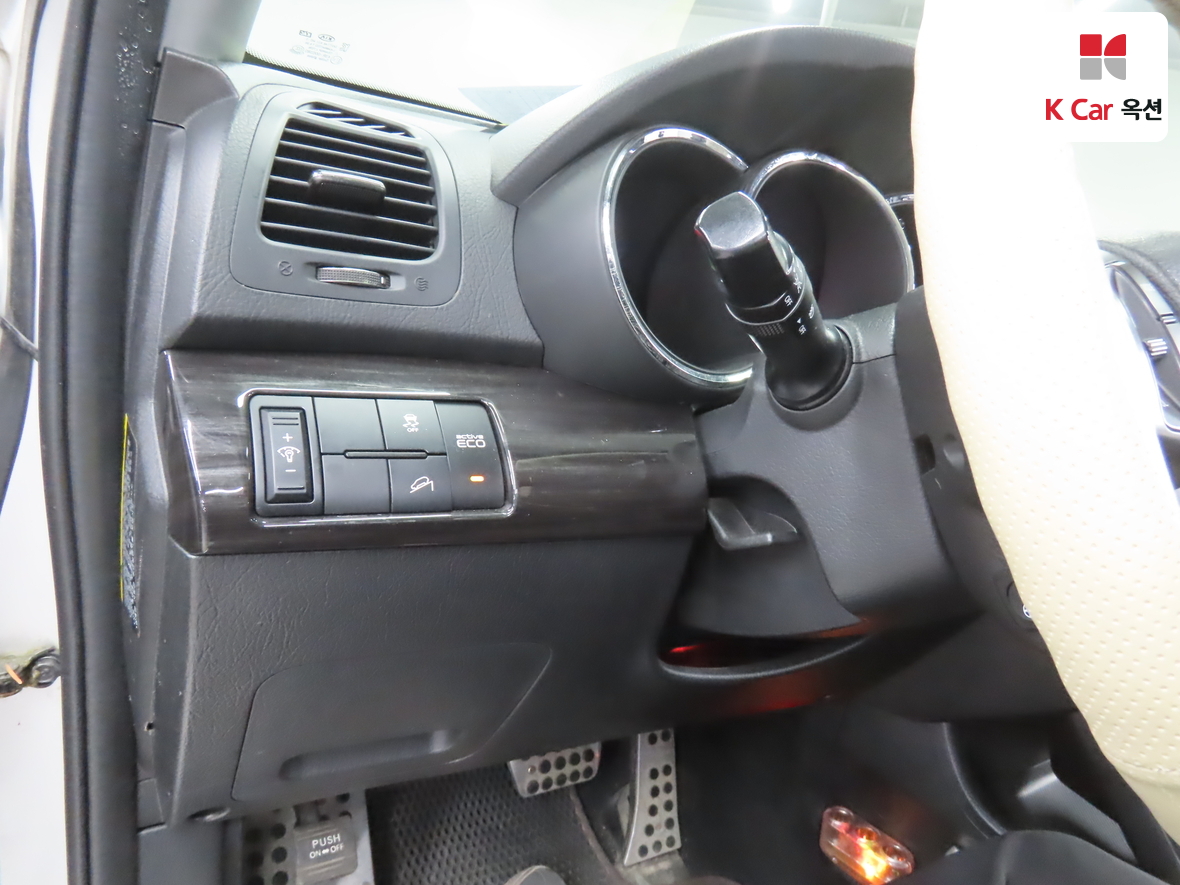 كيا سورينتو 2011 - صورة 9