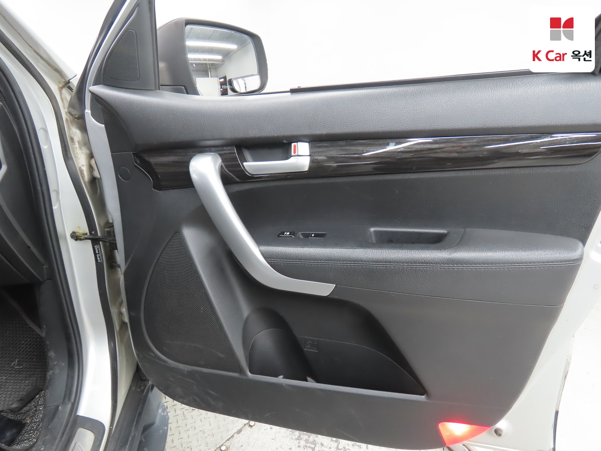 كيا سورينتو 2011 - صورة 33