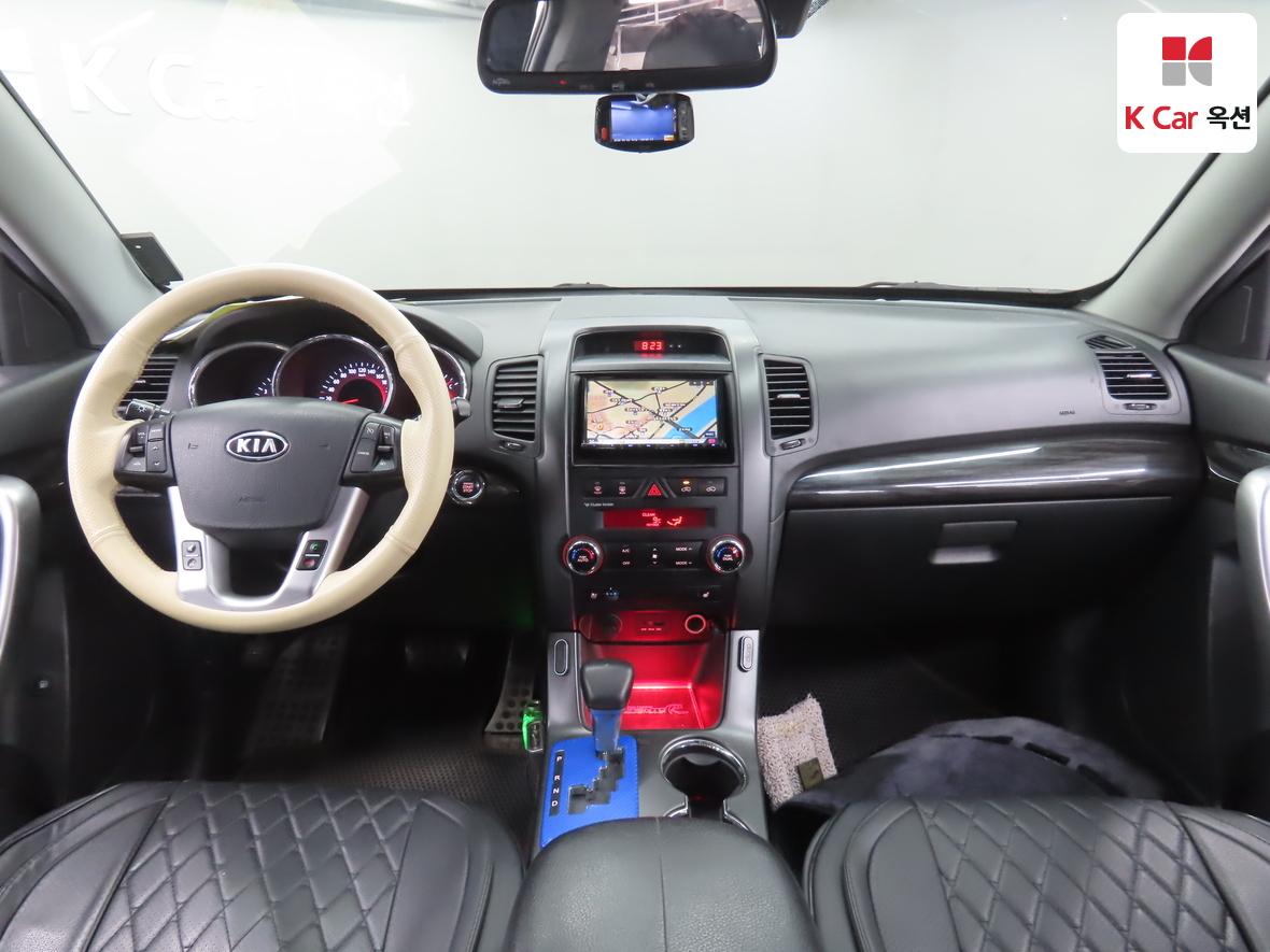 كيا سورينتو 2011 - صورة 3