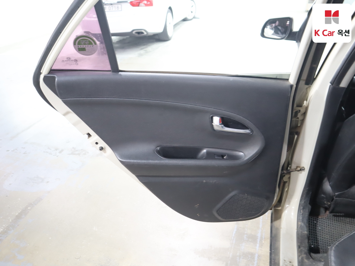 كيا مورنينج 2012 - صورة 23