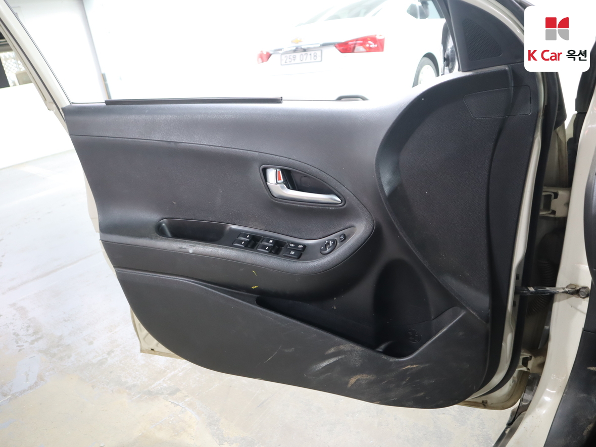 كيا مورنينج 2012 - صورة 8