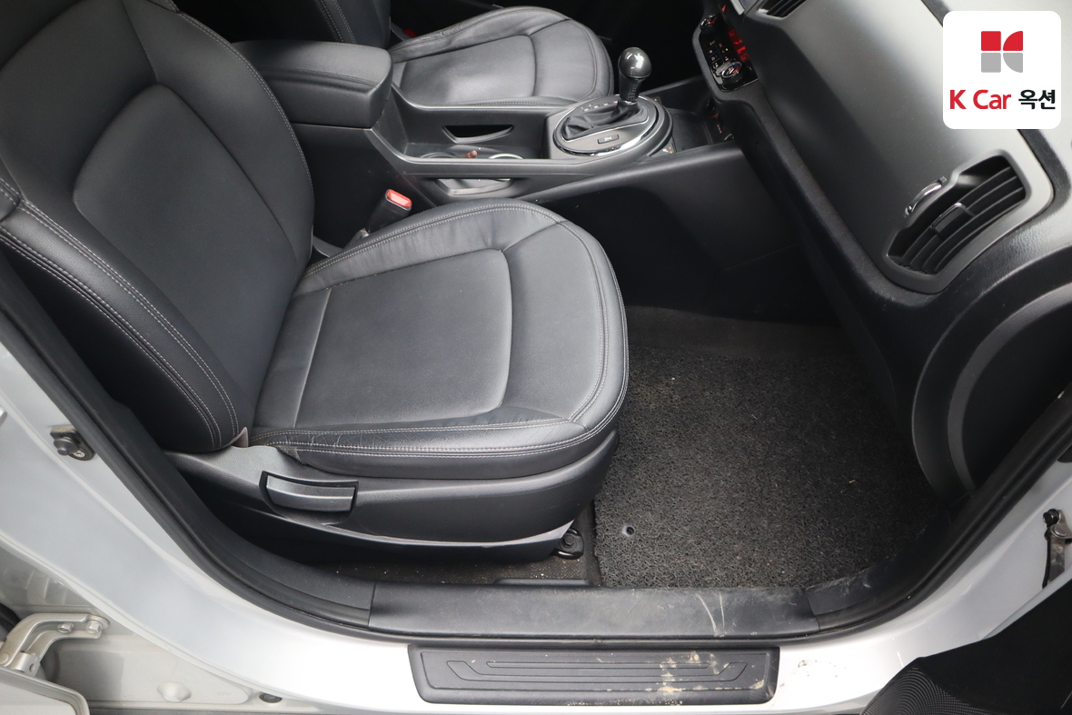 Kia Sportage 2012 - Image 28