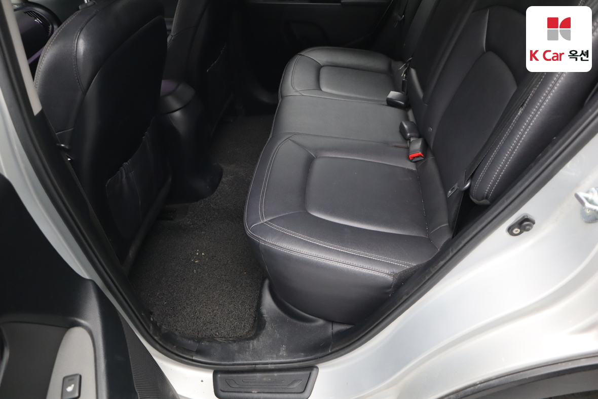 Kia Sportage 2012 - Image 21