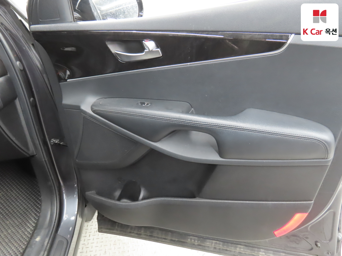 كيا سورينتو 2015 - صورة 29