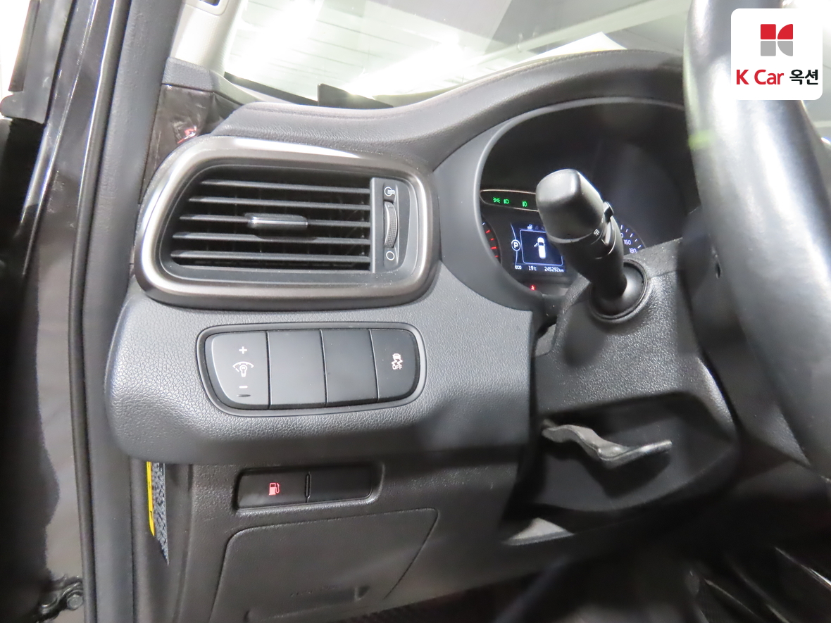 كيا سورينتو 2015 - صورة 9