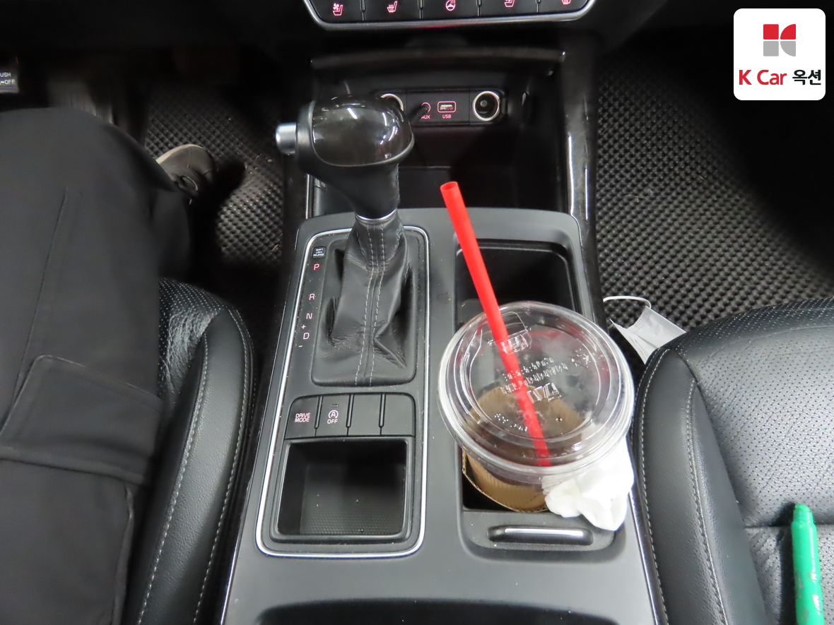 كيا سورينتو 2015 - صورة 16