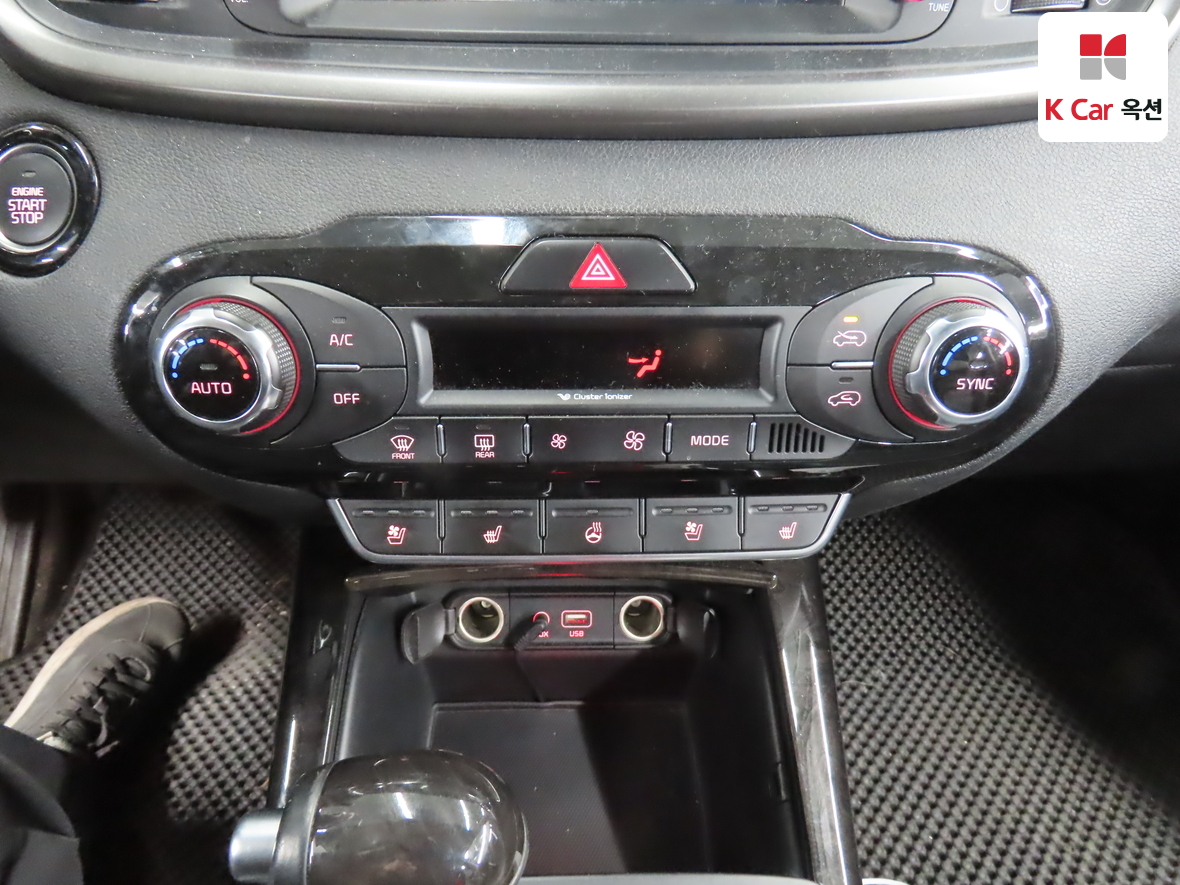 كيا سورينتو 2015 - صورة 15