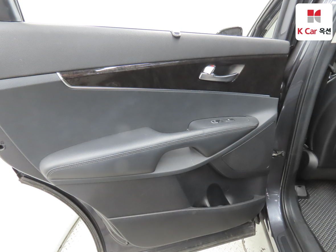 كيا سورينتو 2015 - صورة 22