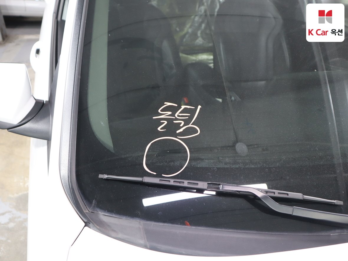 Hyundai Elantra 2024 - Image 33