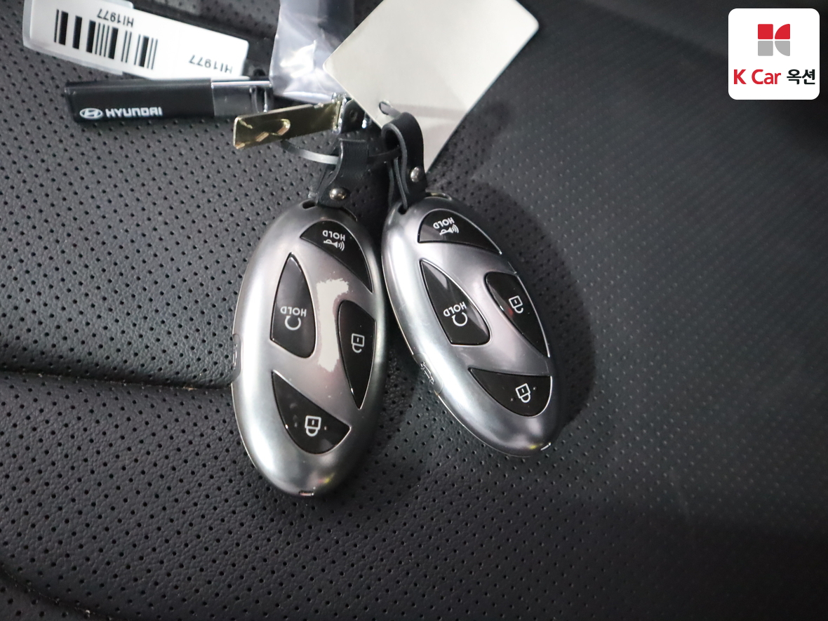 Hyundai Elantra 2024 - Image 17