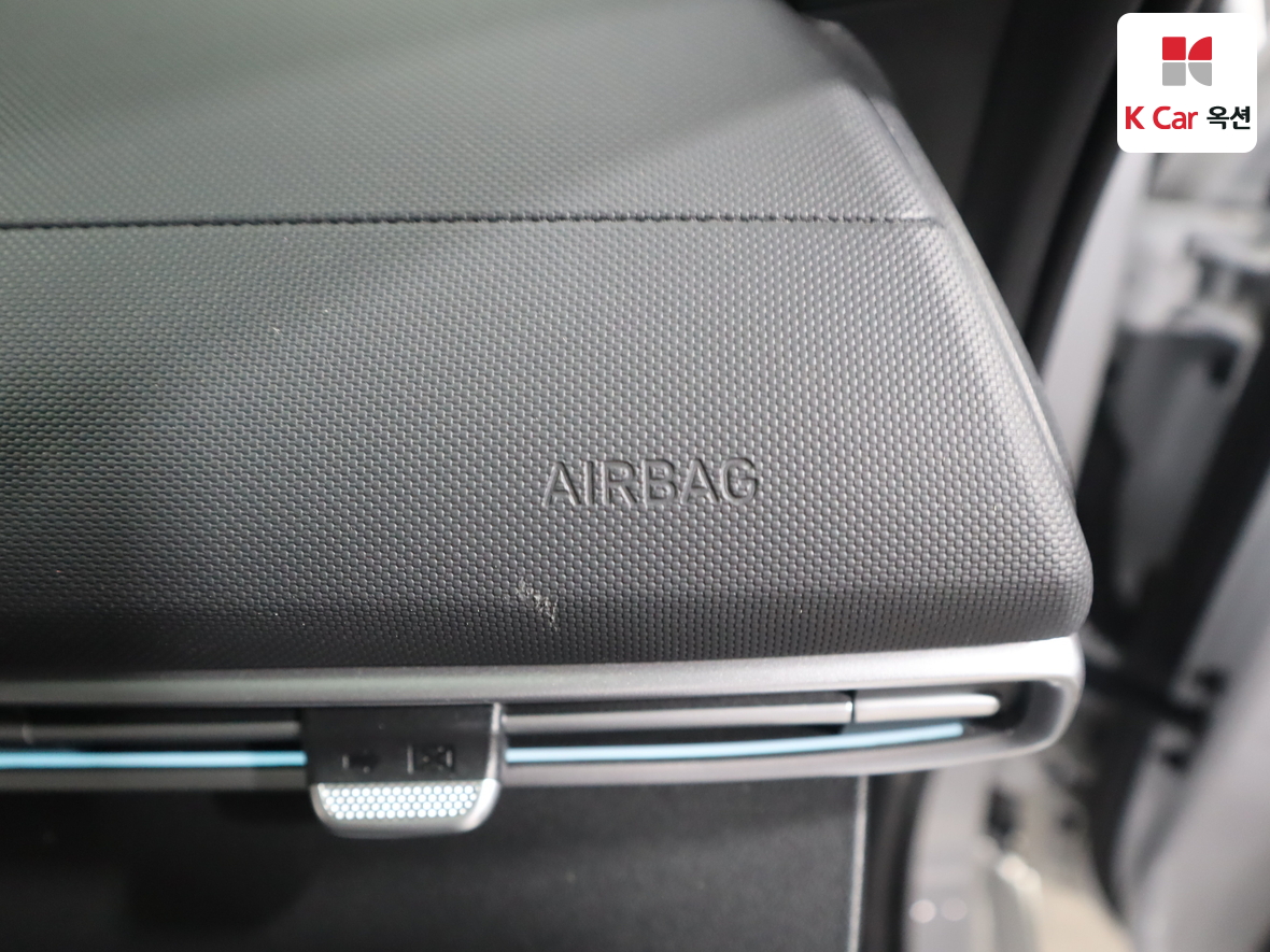 Hyundai Elantra 2024 - Image 30