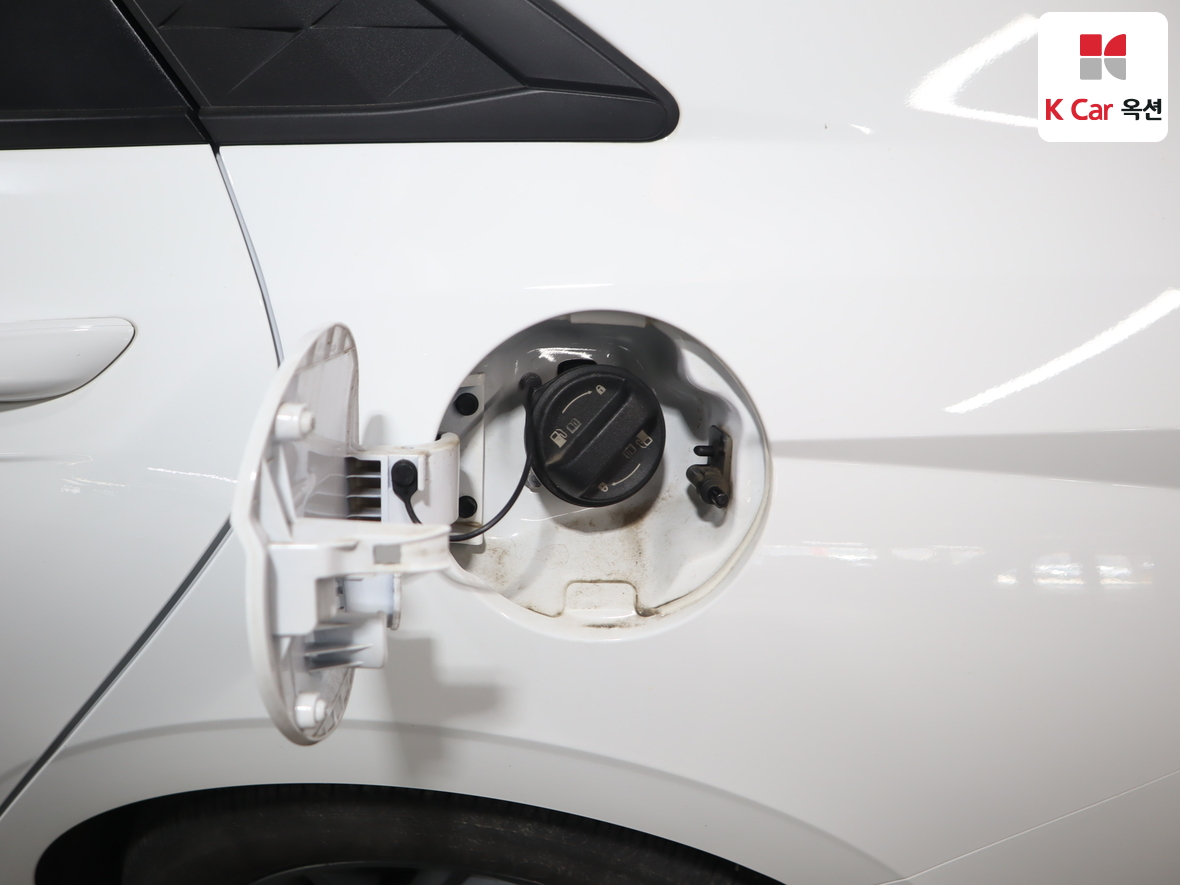 Hyundai Elantra 2024 - Image 24