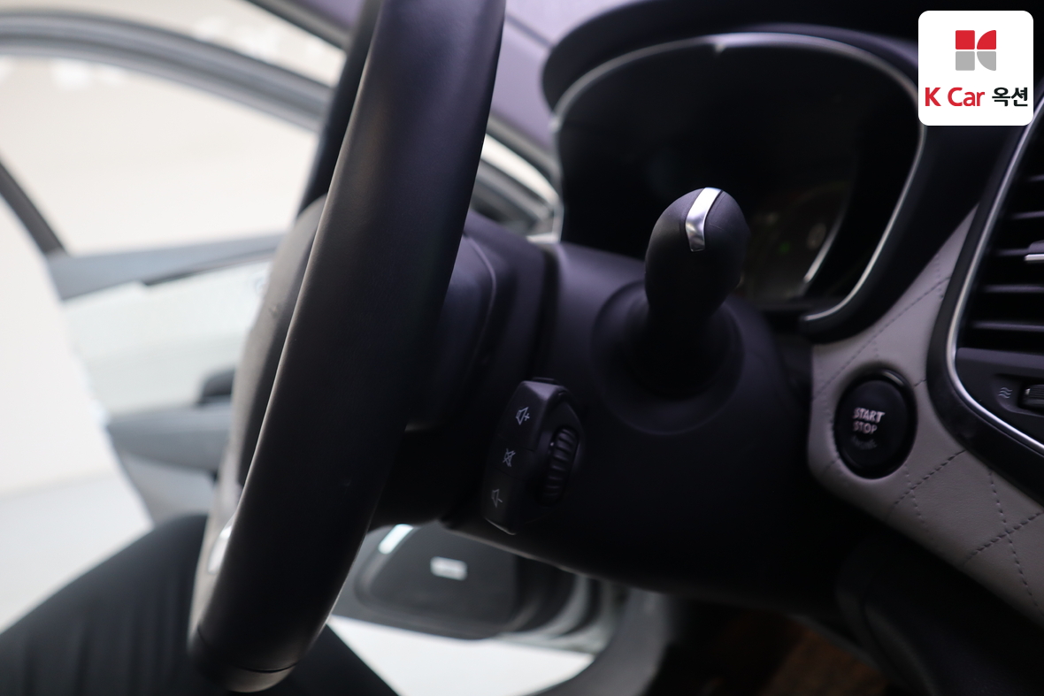 Renault Samsung SM6 2016 - Image 11