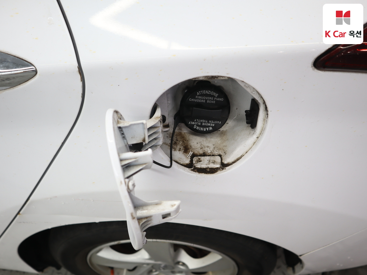 هيونداي إلانترا 2015 - صورة 22