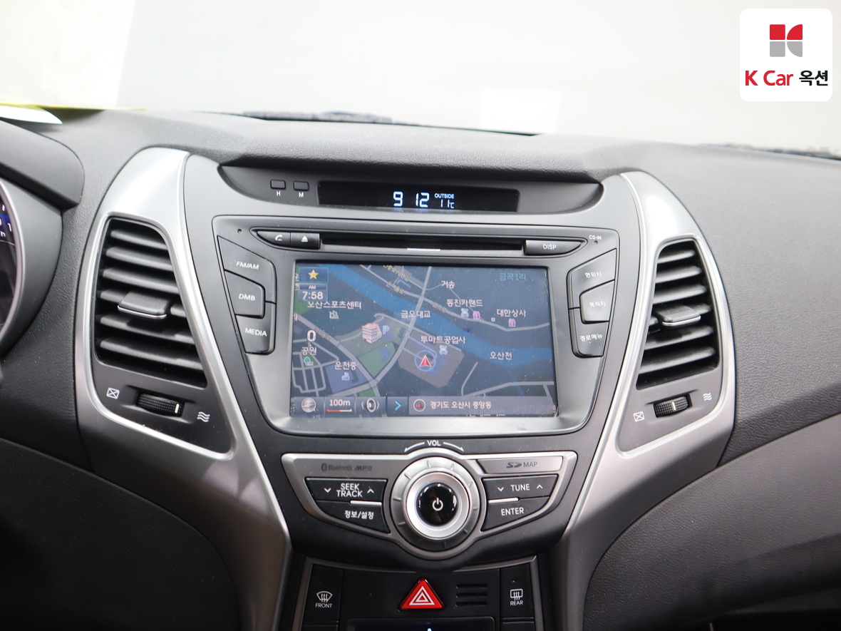 هيونداي إلانترا 2015 - صورة 14