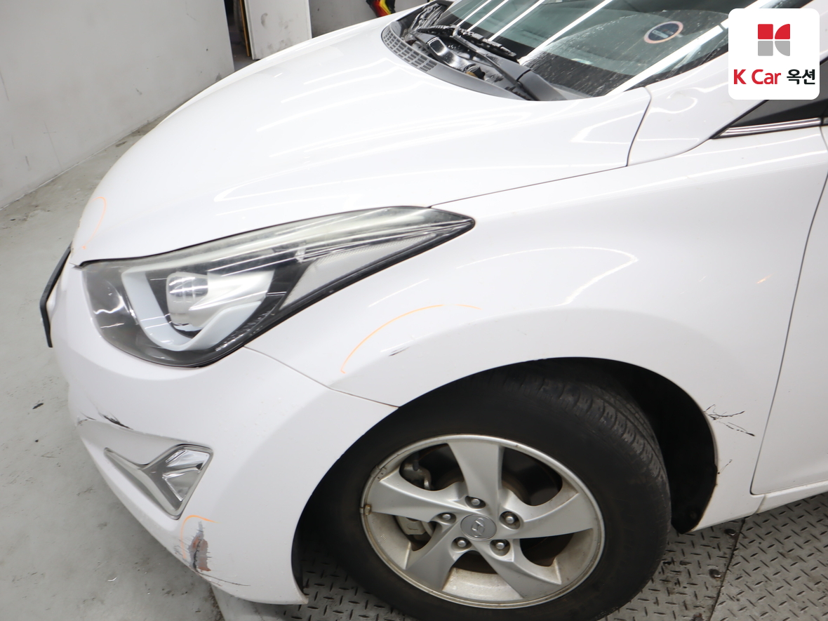 هيونداي إلانترا 2015 - صورة 35