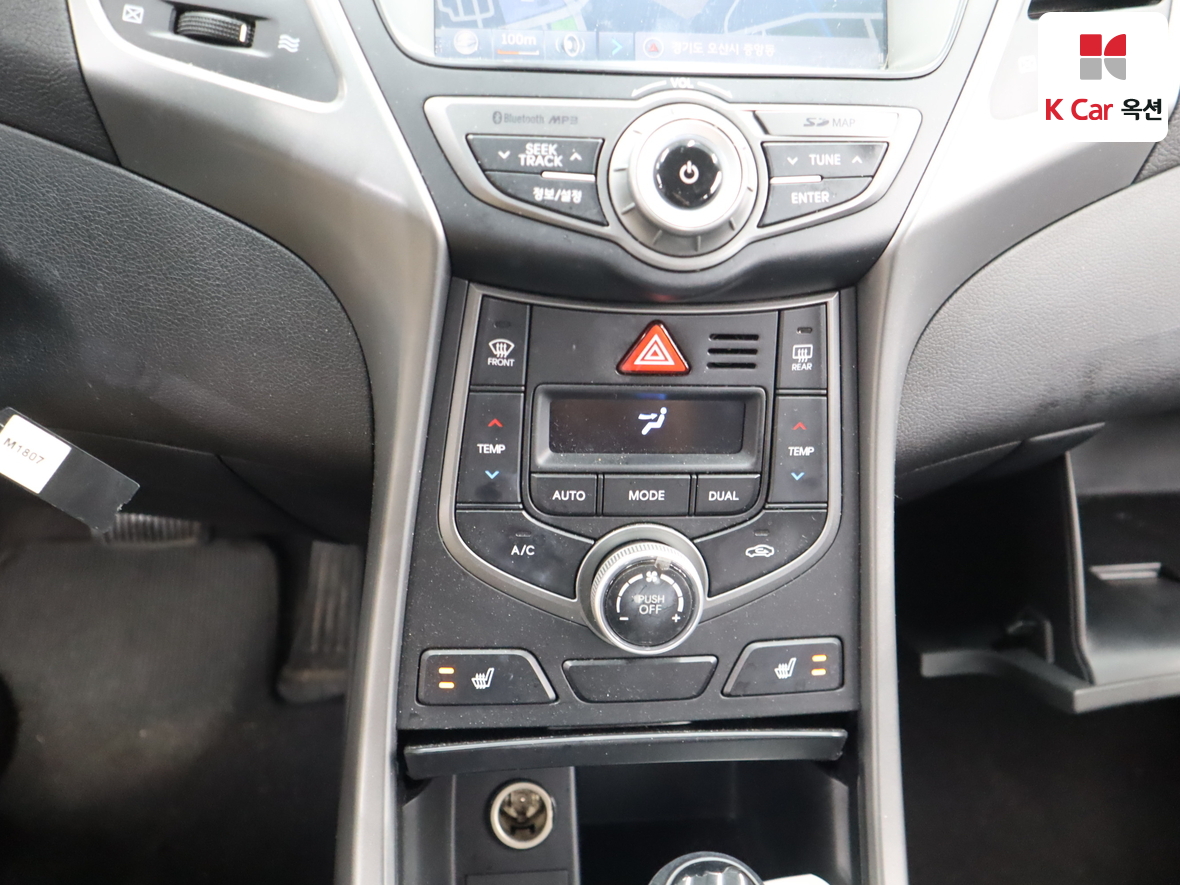 هيونداي إلانترا 2015 - صورة 15