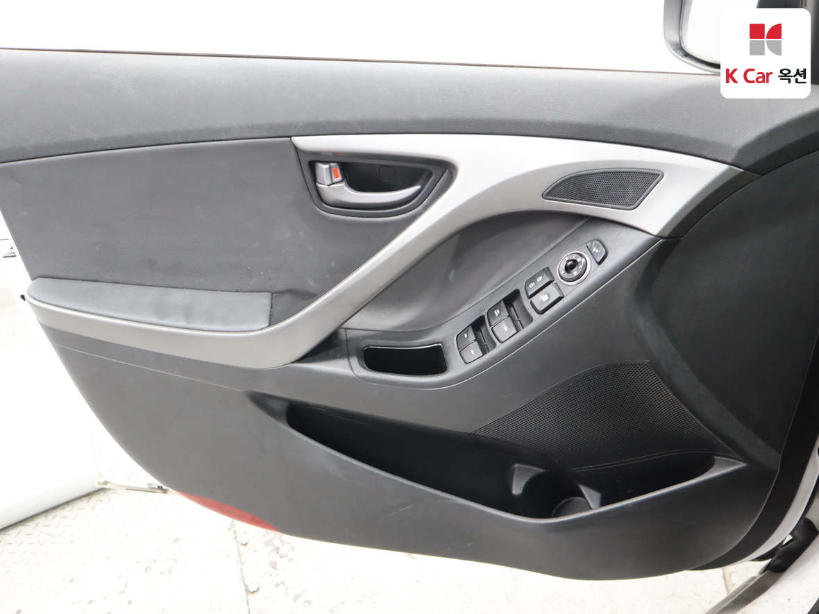 هيونداي إلانترا 2015 - صورة 8