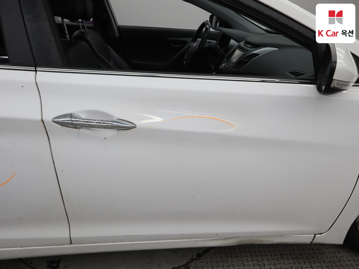 هيونداي إلانترا 2015 - صورة 42