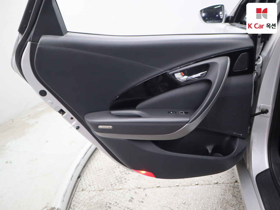 هيونداي أزيرا 2015 - صورة 26