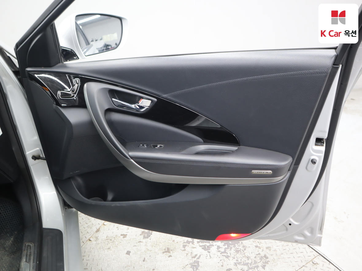 هيونداي أزيرا 2015 - صورة 32