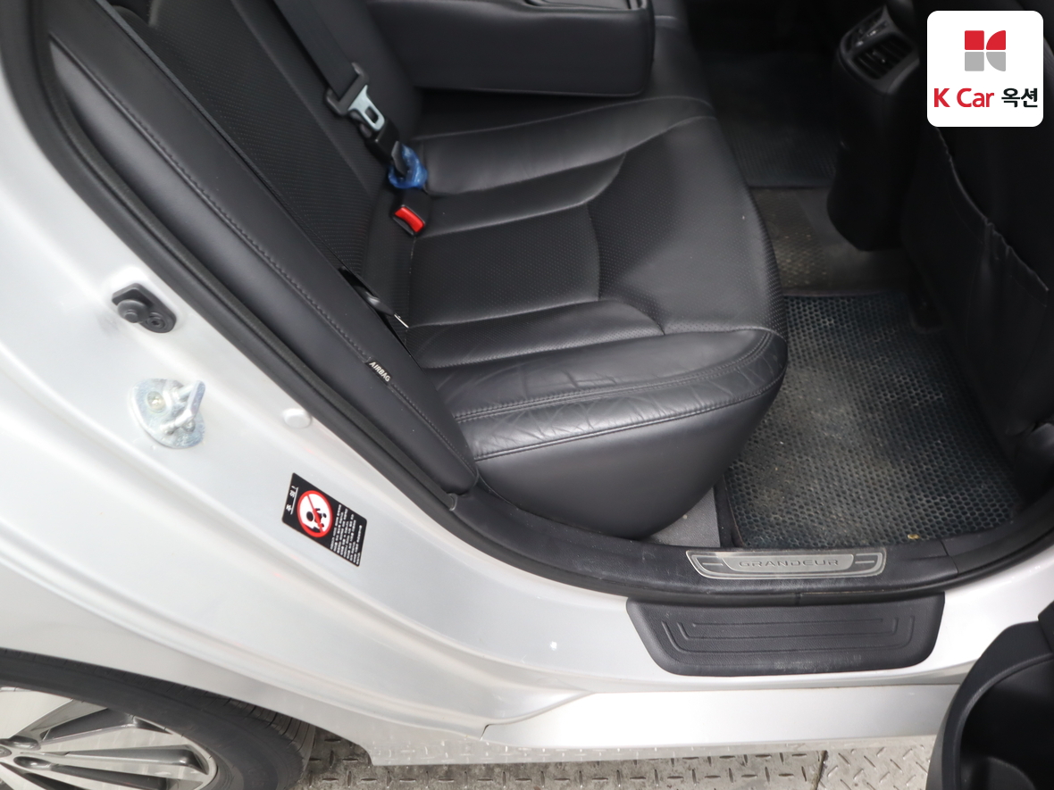 هيونداي أزيرا 2015 - صورة 31