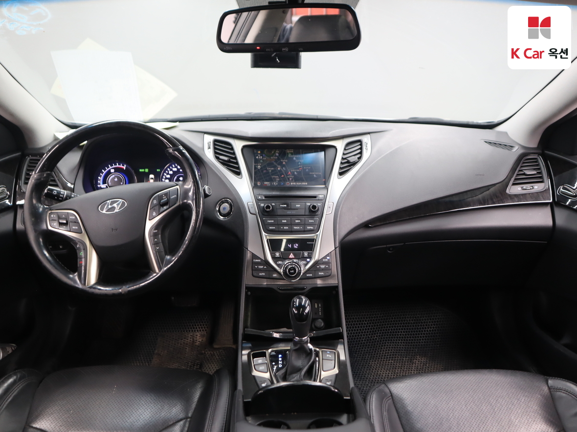 هيونداي أزيرا 2015 - صورة 3