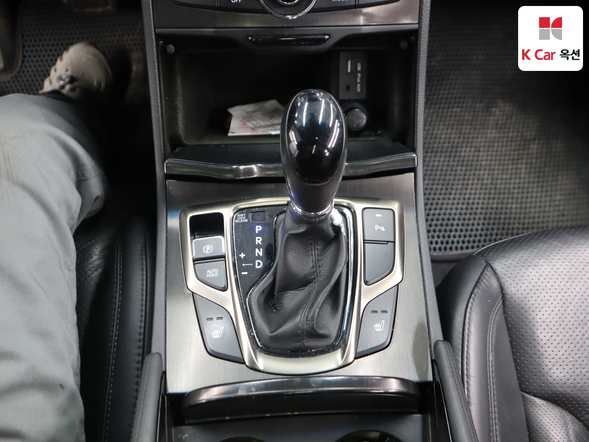 هيونداي أزيرا 2015 - صورة 17