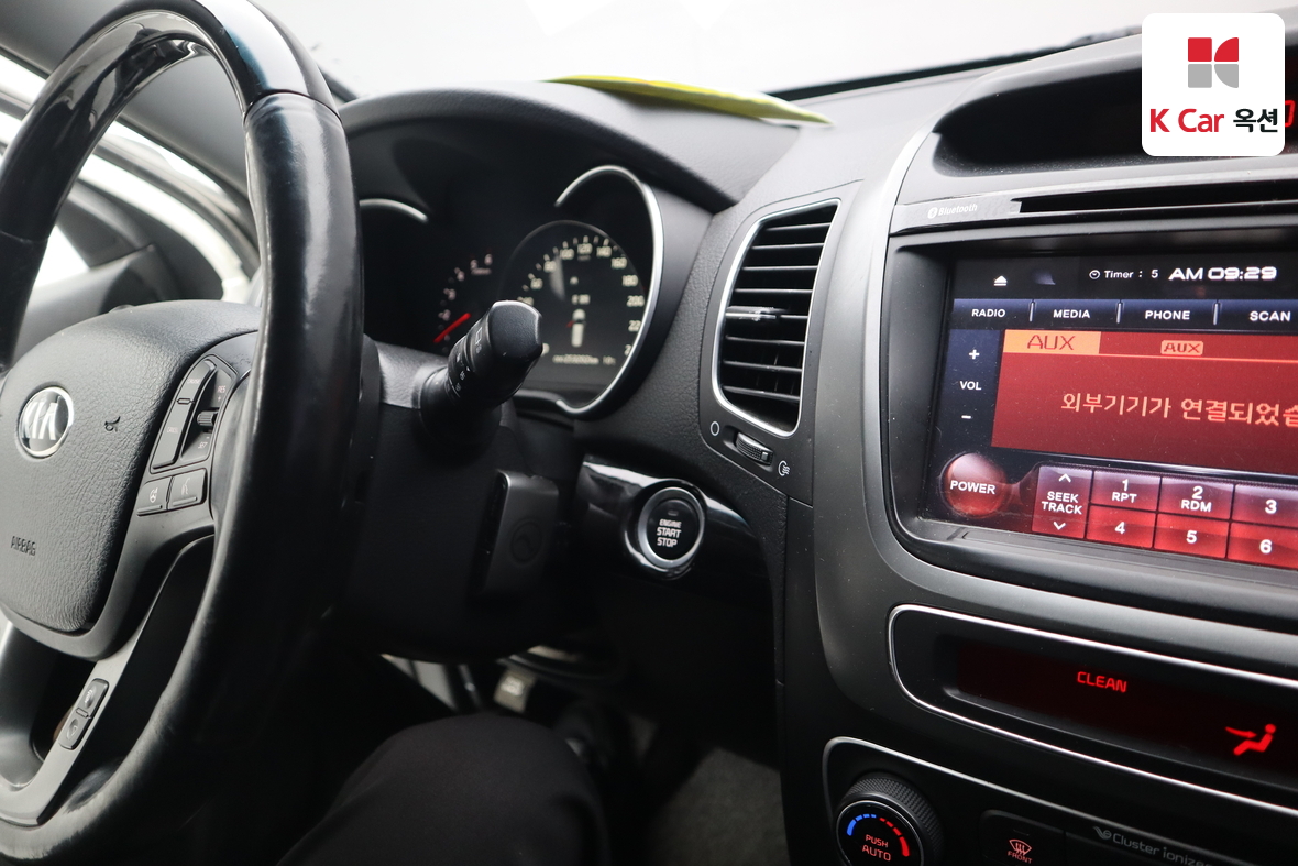 Kia Sorento - 11