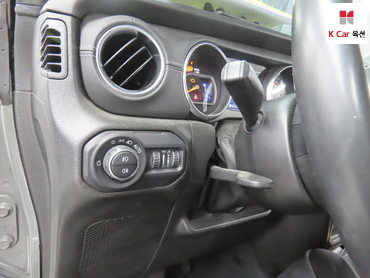 2022 - jeep wrangler