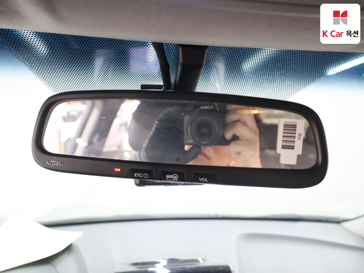 هيونداي أكسنت 2012 - صورة 13