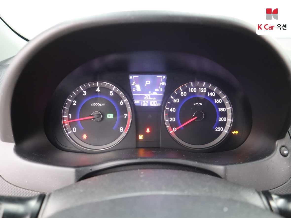 هيونداي أكسنت 2012 - صورة 5