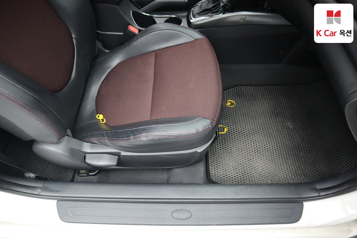 Kia Forte - 27