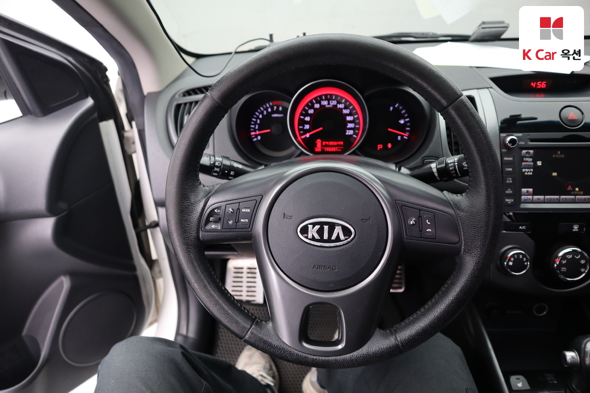 Kia Forte - 10