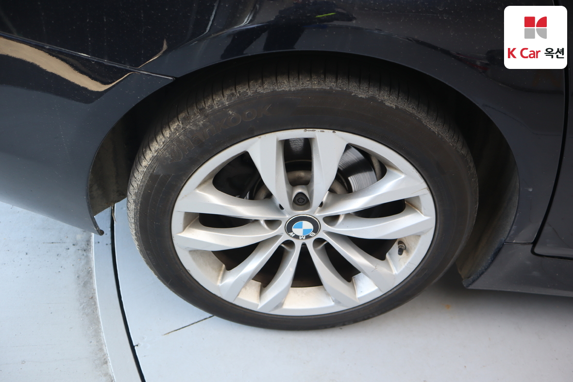 BMW 5 Series - 45