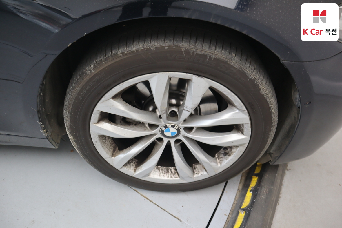 BMW 5 Series - 46