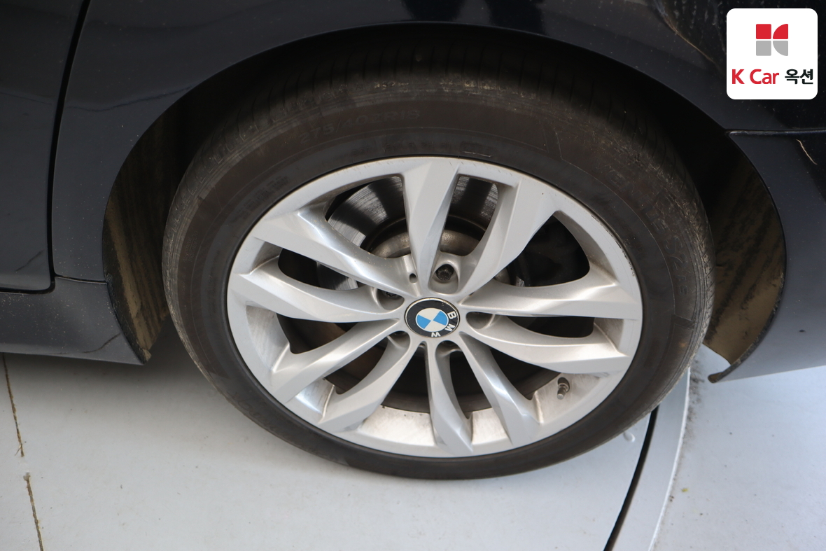 BMW 5 Series - 47