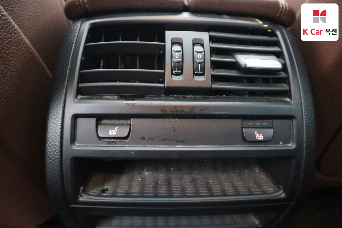 BMW 5 Series - 25