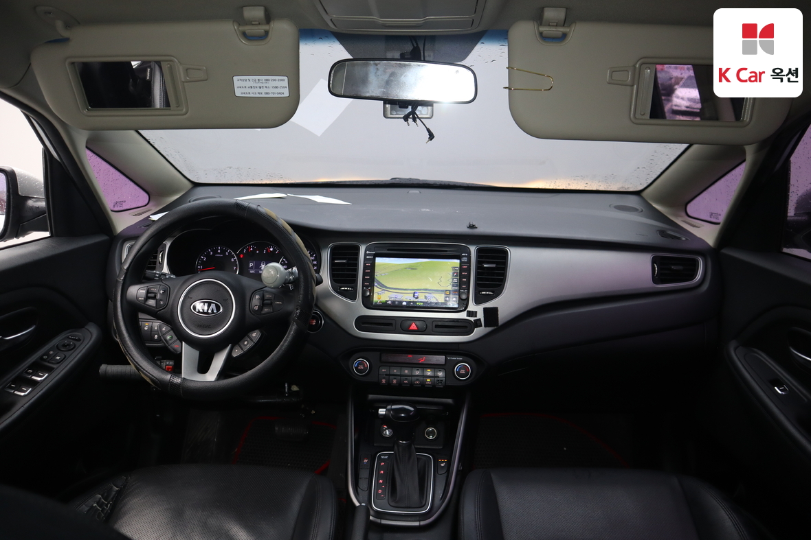 Kia Carens - 3